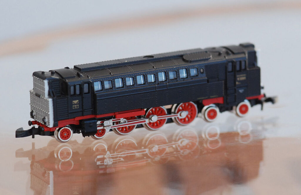 Marklin z scale locomotive